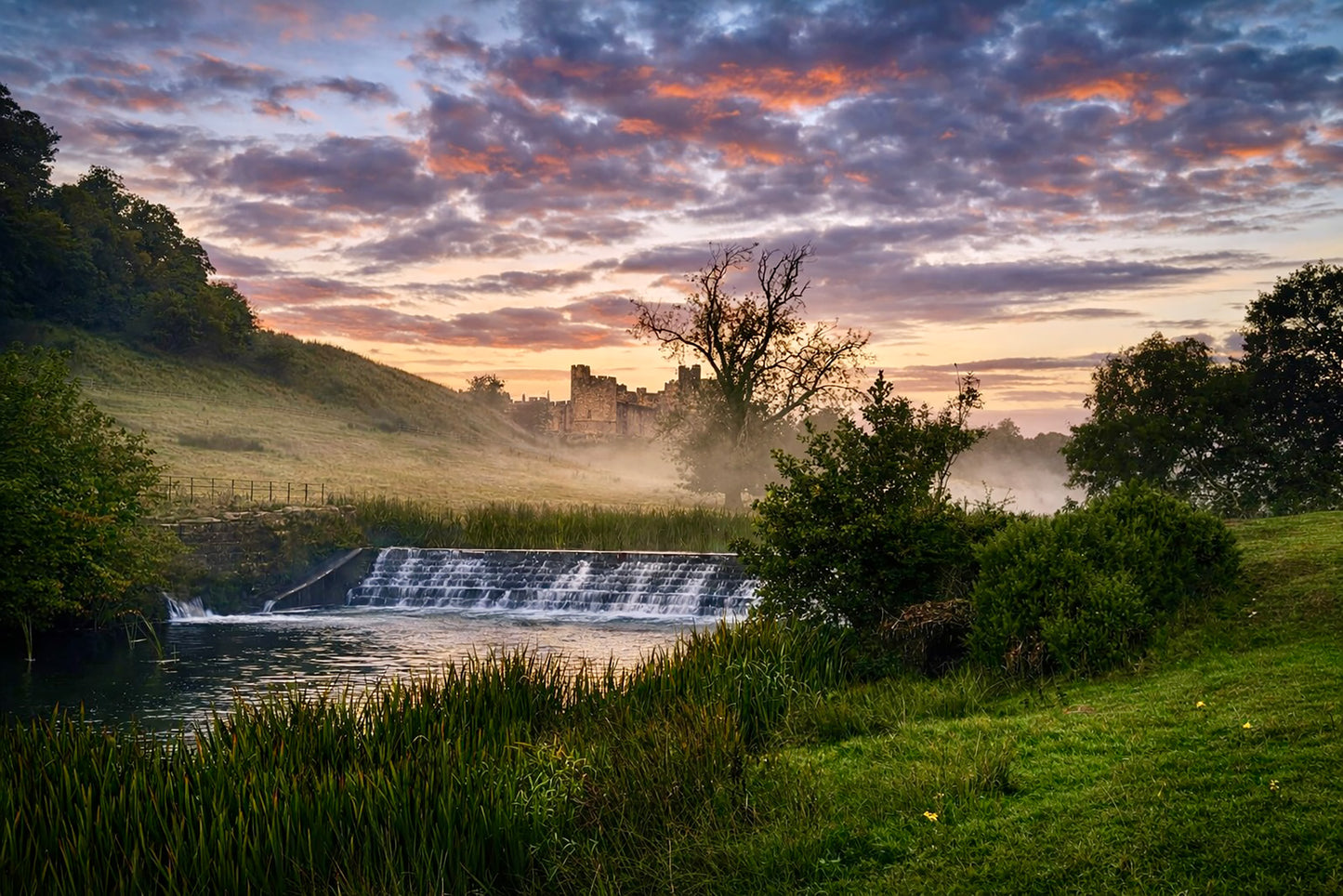 Alnwick Castle & the weir at sunrise