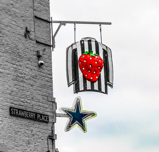 The Strawberry, NUFC (B&W)