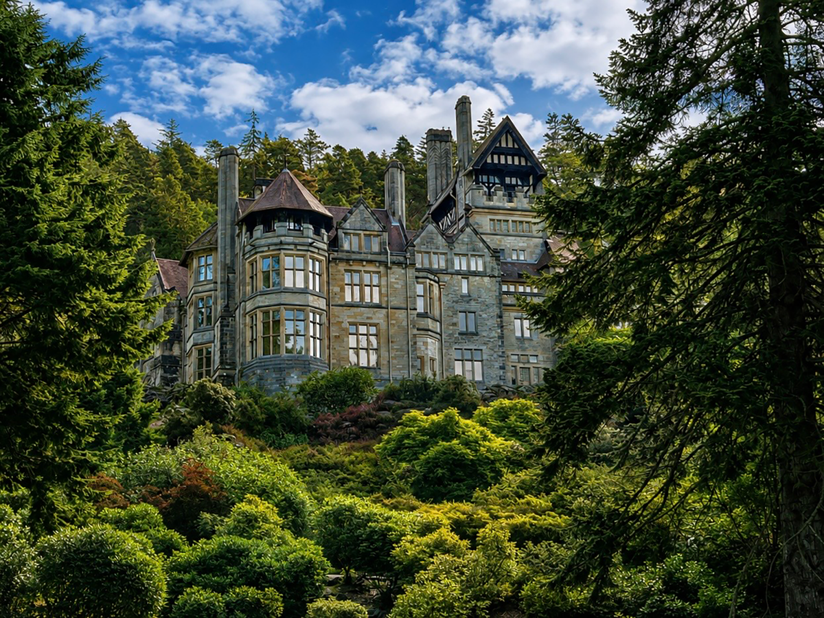 Cragside House